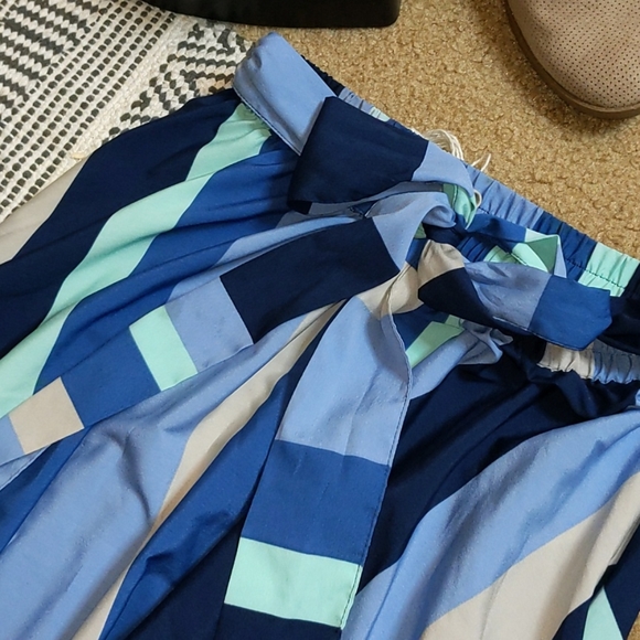 🌼Vintage A-Line Blue Striped Skirt with a Bow🌼 - Picture 5 of 7
